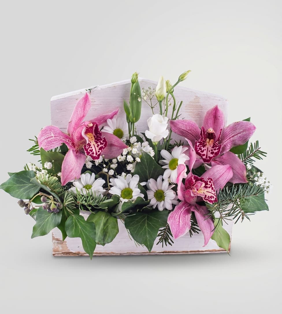 Слика на Цветен аранжман 6